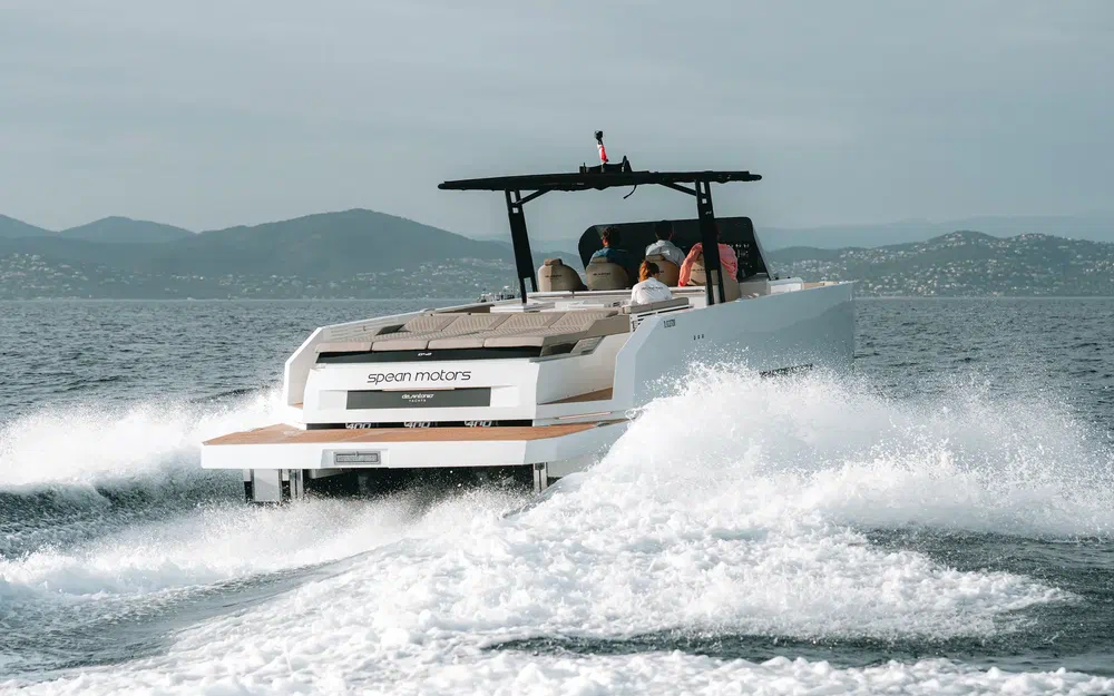 slider 2 De Antonio Yachts D42