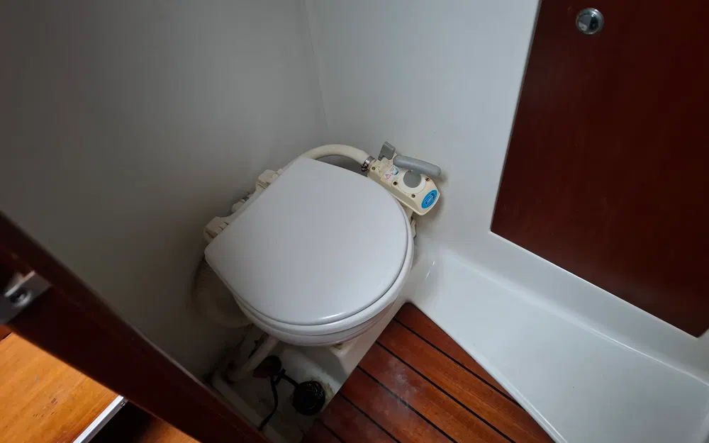 slider 22 Beneteau Antares 760