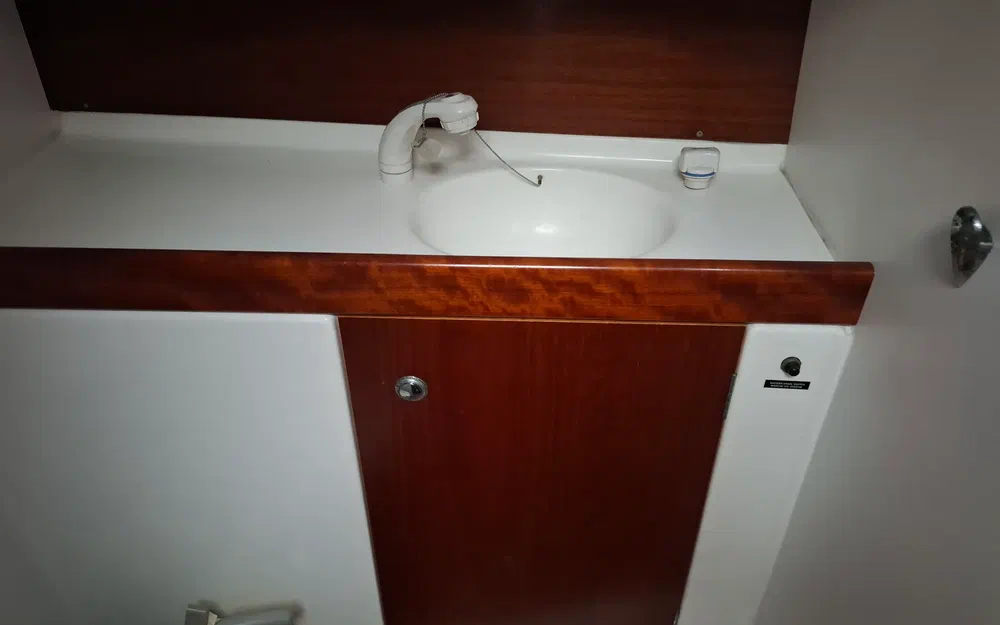 slider 23 Beneteau Antares 760