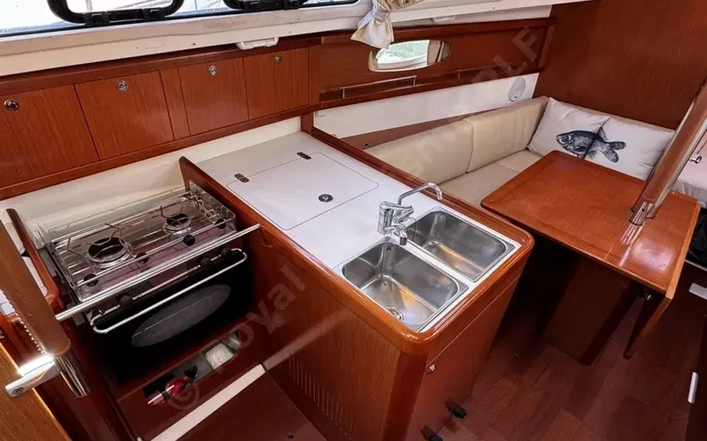 slider 12 Beneteau Oceanis 31