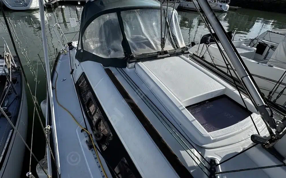 slider 4 Beneteau Oceanis 31