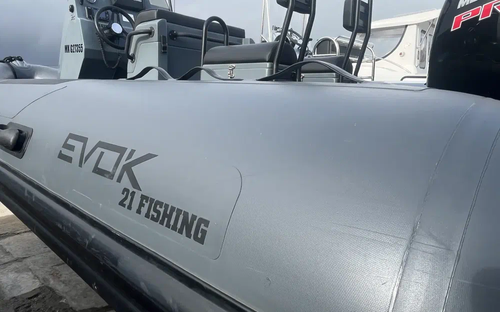 slider 2 Evok Marine Evok 21 Fishing
