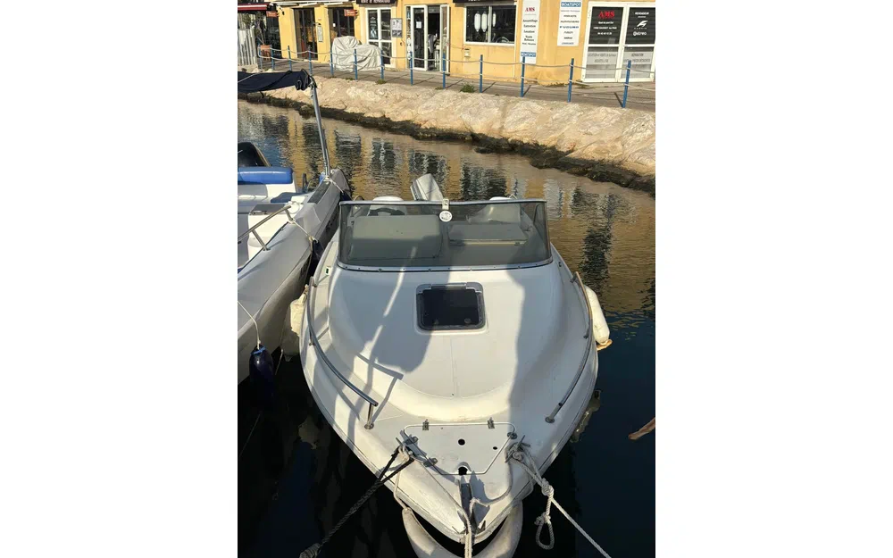 slider 2 Sessa Marine Oyster 18