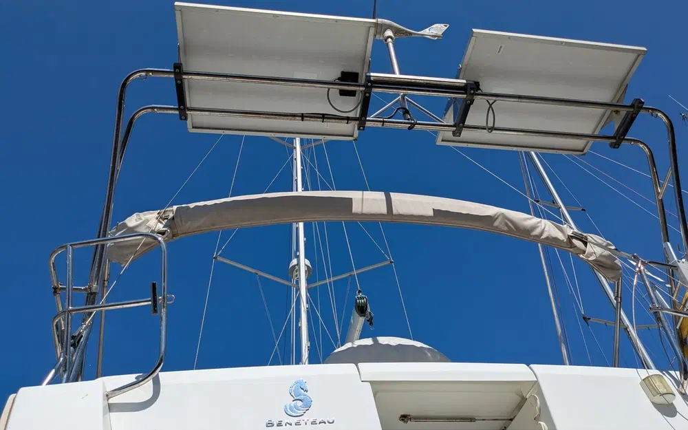 slider 2 Beneteau Oceanis 37