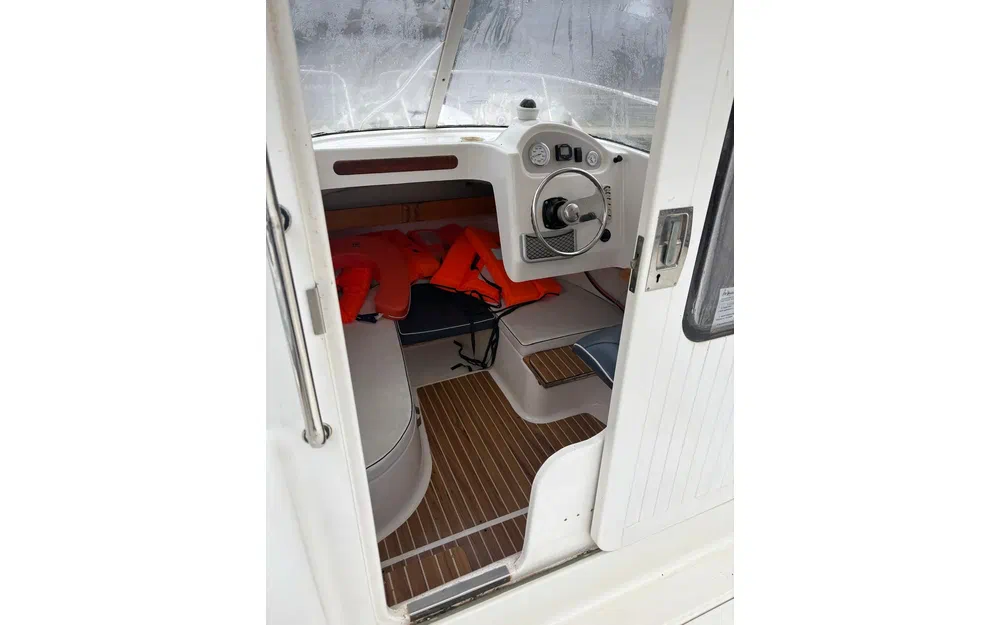 slider 5 Quicksilver 640 Pilothouse