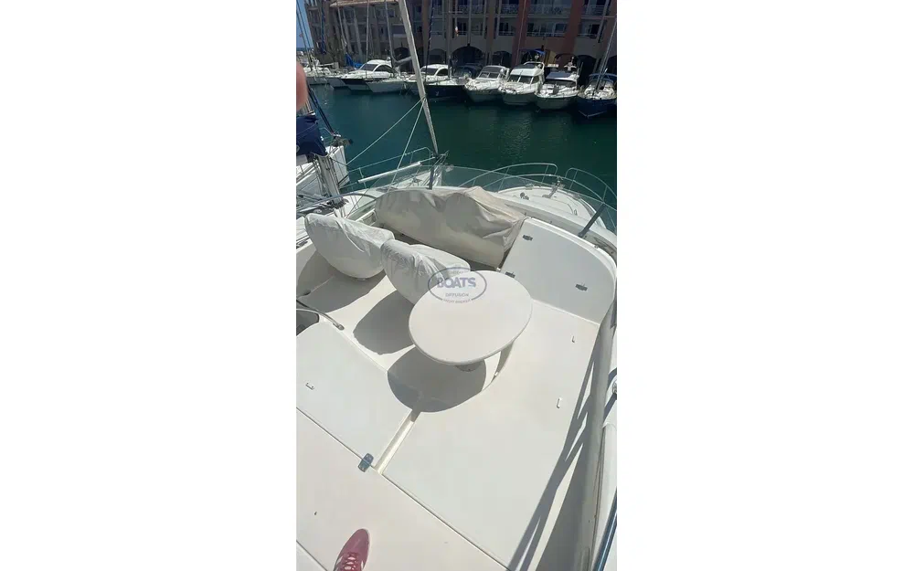 slider 10 Jeanneau Leader 36