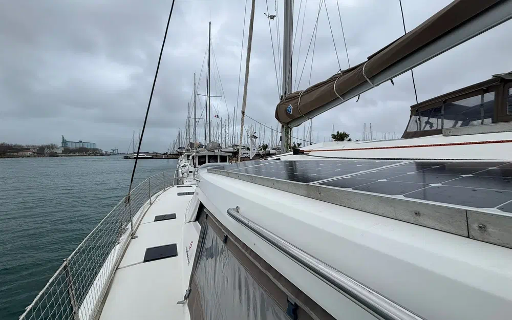 slider 7 Fountaine Pajot Astrea 42