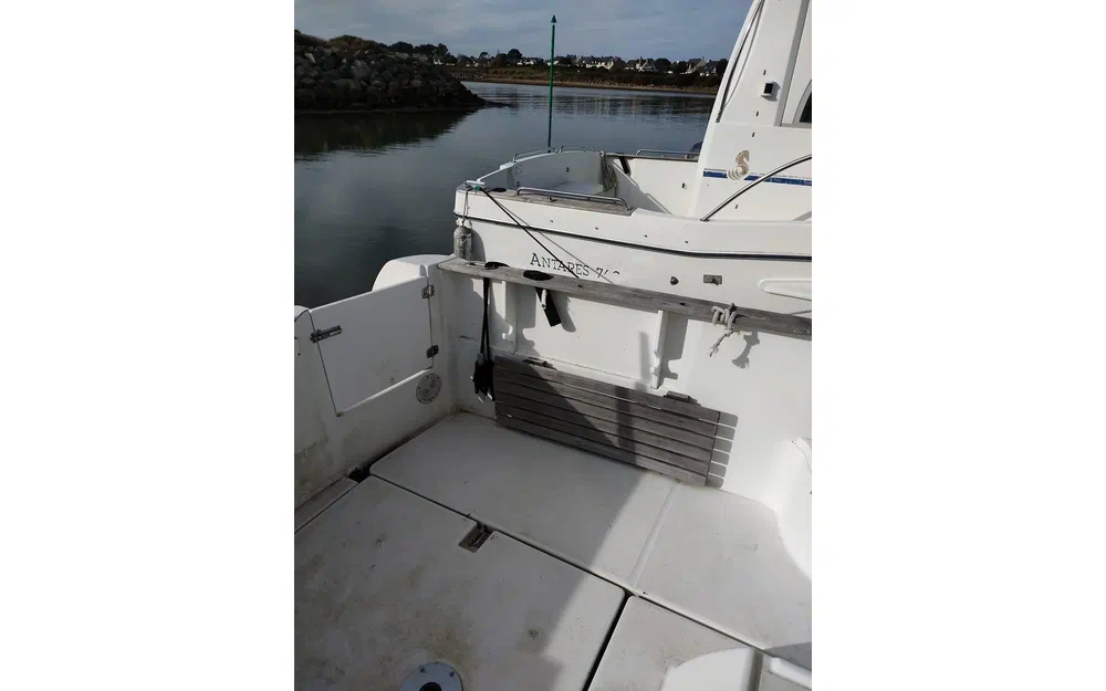 slider 5 Jeanneau Merry Fisher 695