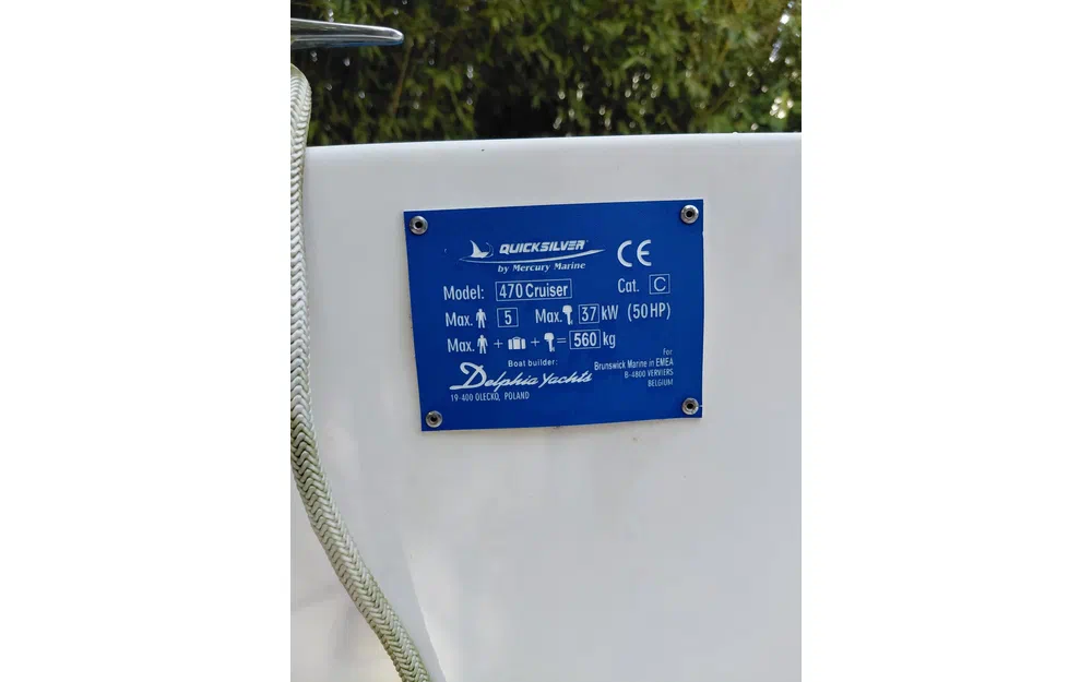 slider 11 Quicksilver 470 Cruiser