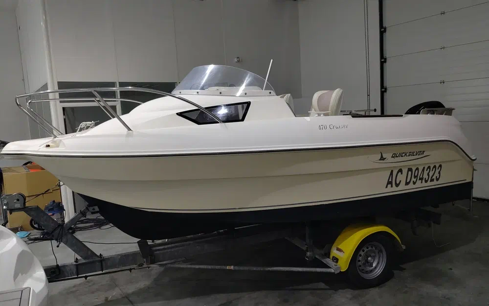 slider 0 Quicksilver 470 Cruiser