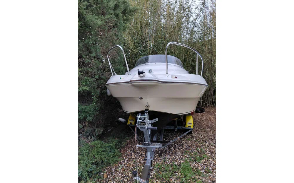 slider 8 Quicksilver 470 Cruiser