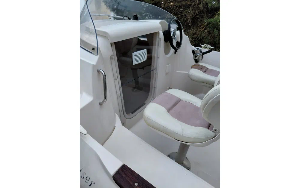 slider 10 Quicksilver 470 Cruiser