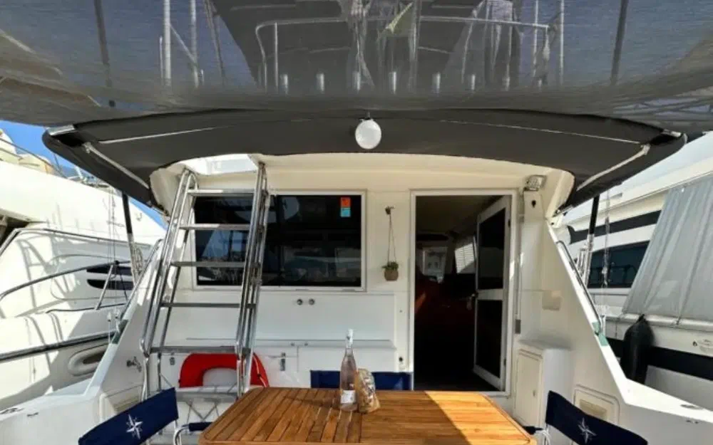 slider 1 Riviera 43 Fly