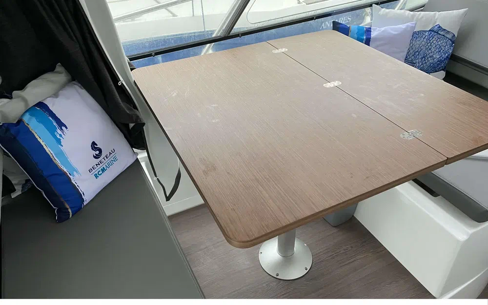 slider 6 Beneteau Antares 9 OB