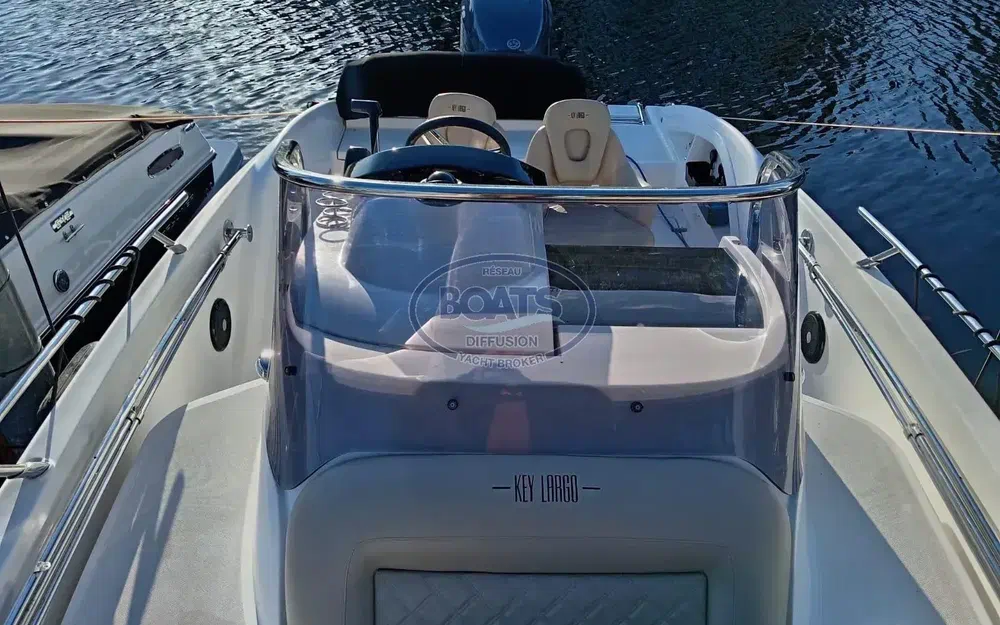 slider 4 Sessa Marine Key Largo 24