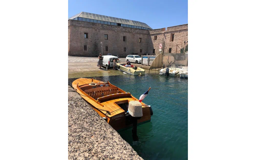 slider 3 Bateau Classique Runabout