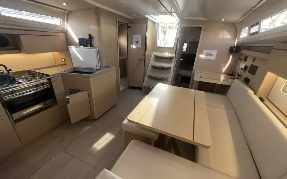 slider 7 Beneteau Oceanis 40.1