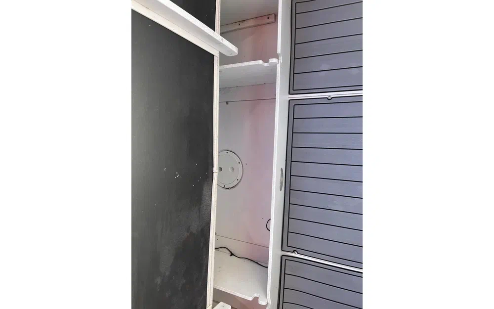 slider 12 Four Winns H180 LE