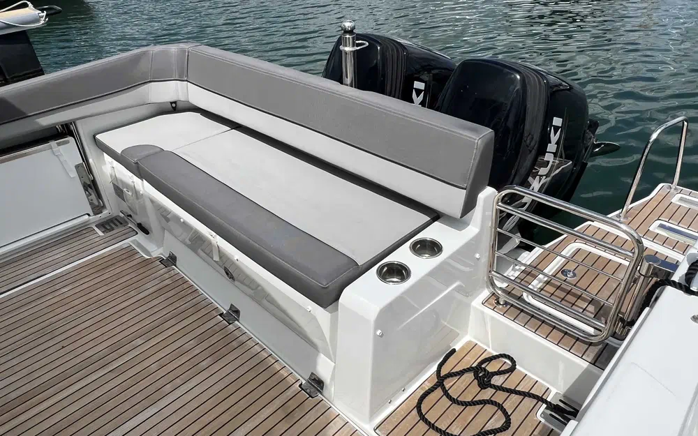 slider 13 Jeanneau Cap Camarat 9.0 CC