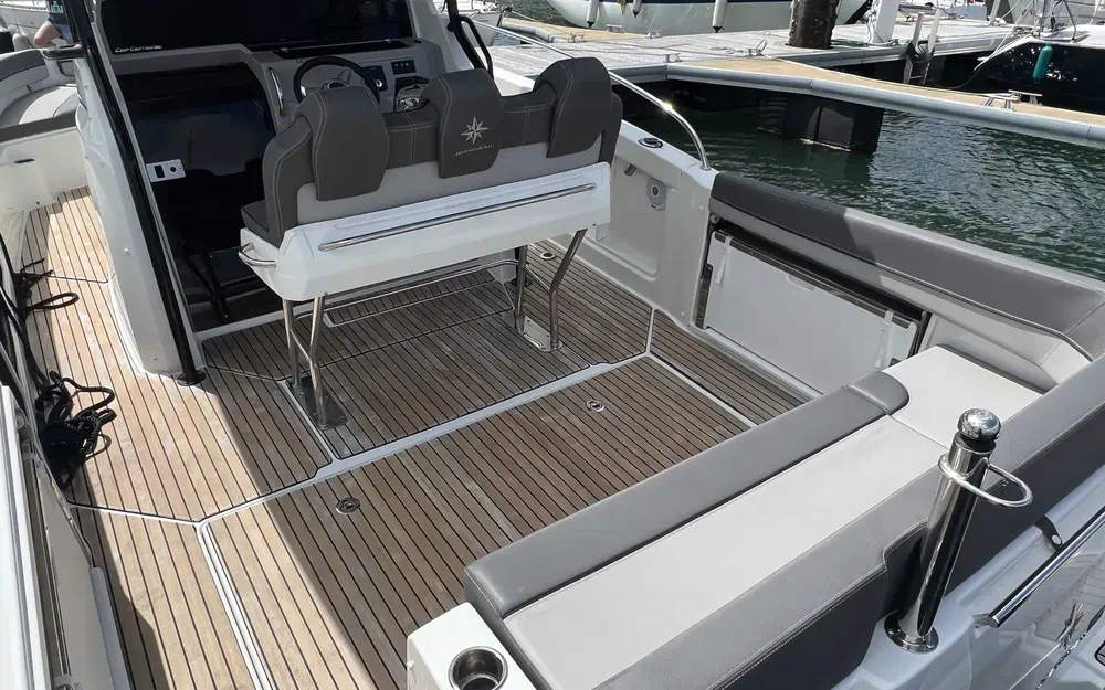 slider 15 Jeanneau Cap Camarat 9.0 CC