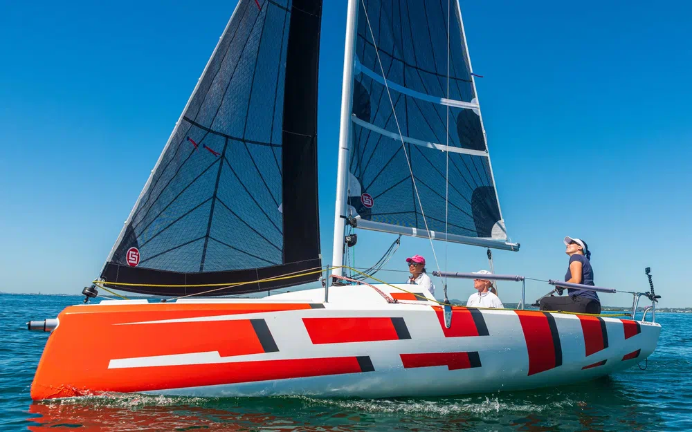 slider 8 Fareast 19 R