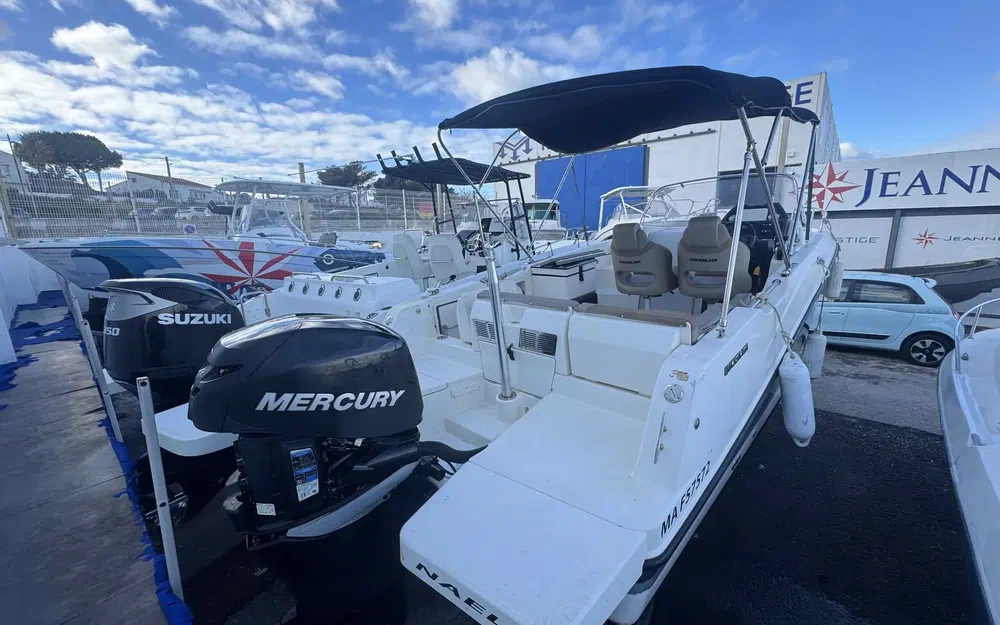 slider 4 Quicksilver Activ 755 Sundeck