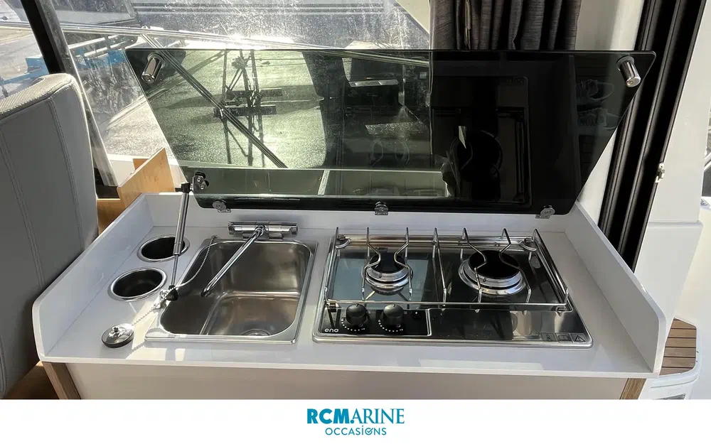 slider 9 Beneteau Antares 9 OB