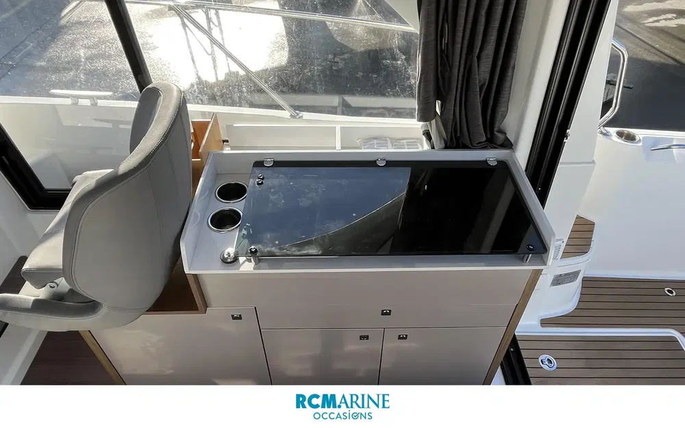 slider 10 Beneteau Antares 9 OB