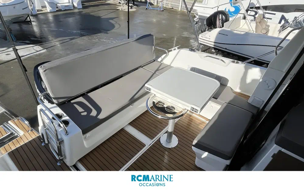 slider 4 Beneteau Antares 9 OB