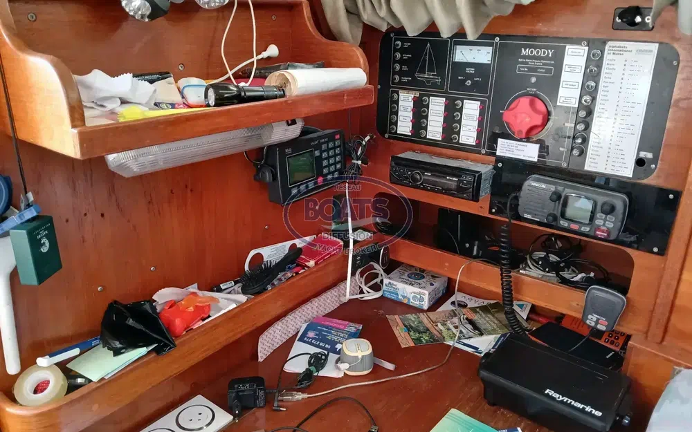 slider 12 Marine Project Moody 346