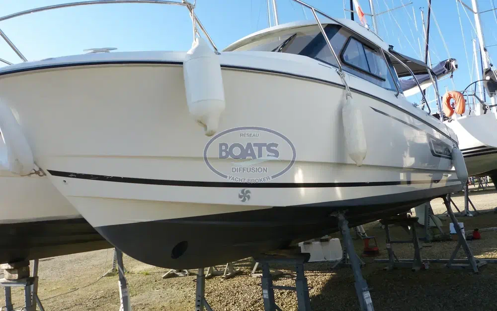 slider 1 Jeanneau Merry Fisher 755