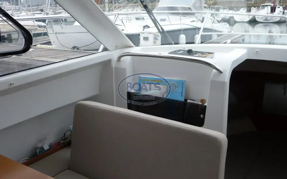 slider 4 Jeanneau Merry Fisher 755