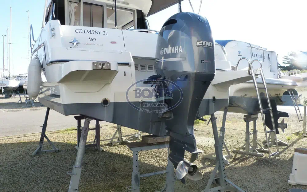 slider 6 Jeanneau Merry Fisher 755