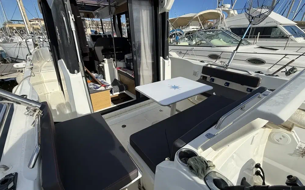 slider 5 Beneteau Barracuda 9