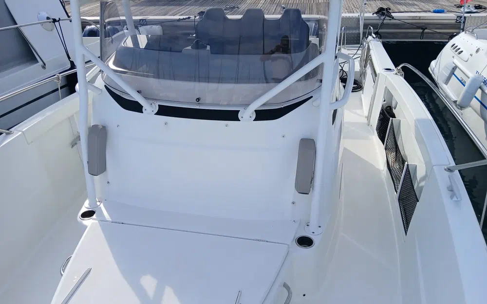 slider 7 Jeanneau Cap Camarat 9.0 CC