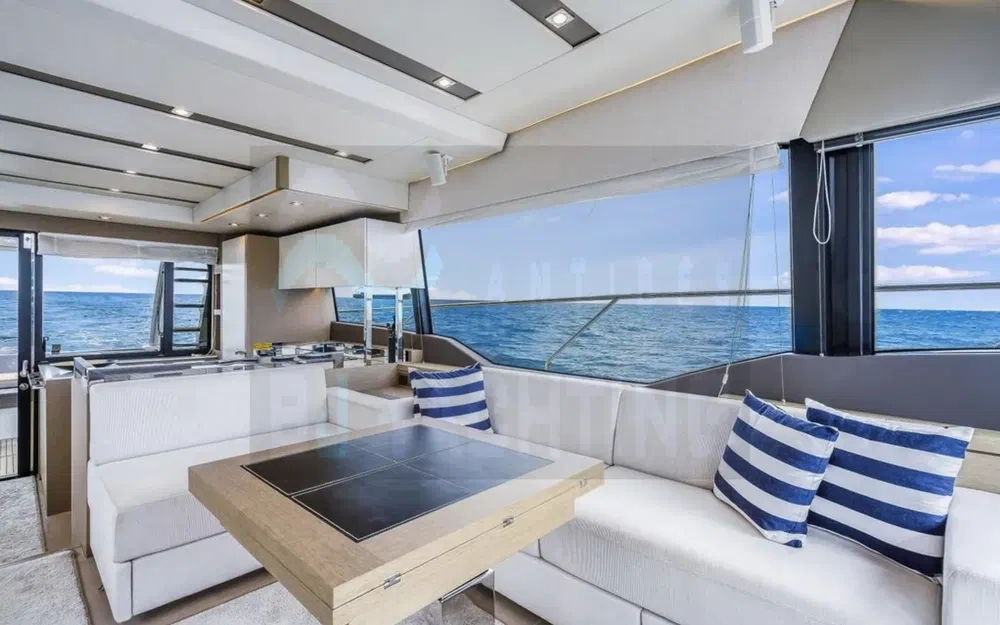 slider 12 Jeanneau Prestige 630