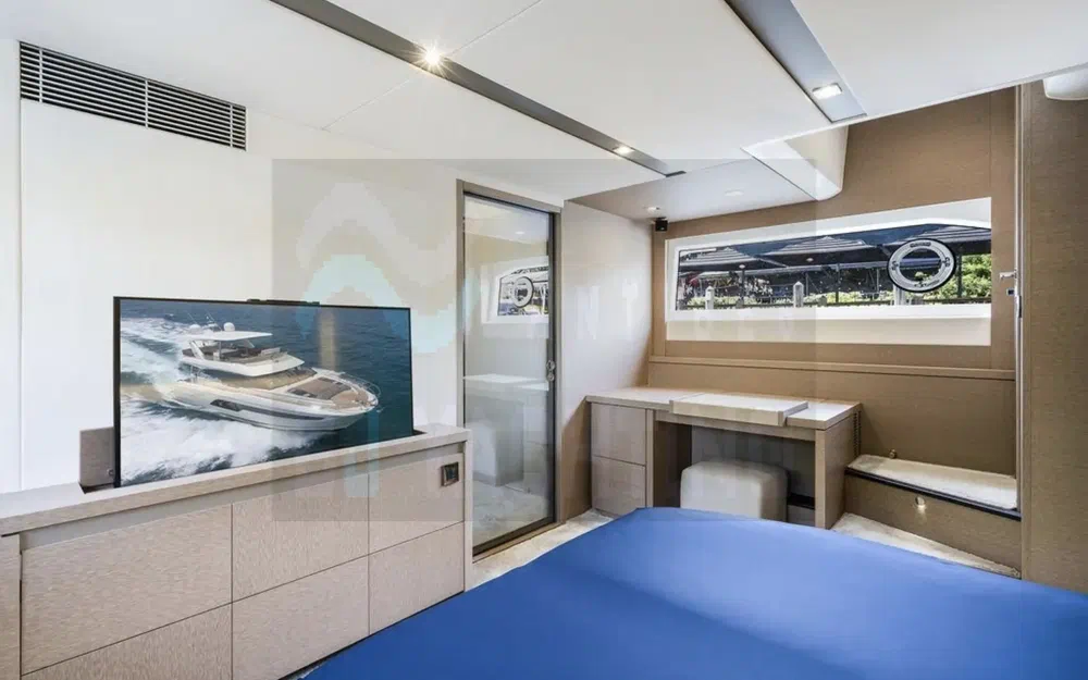 slider 20 Prestige Yachts 630 Fly