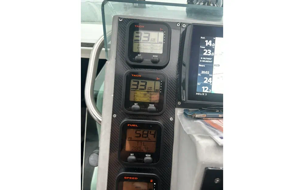 slider 7 Jeanneau Yarding 27