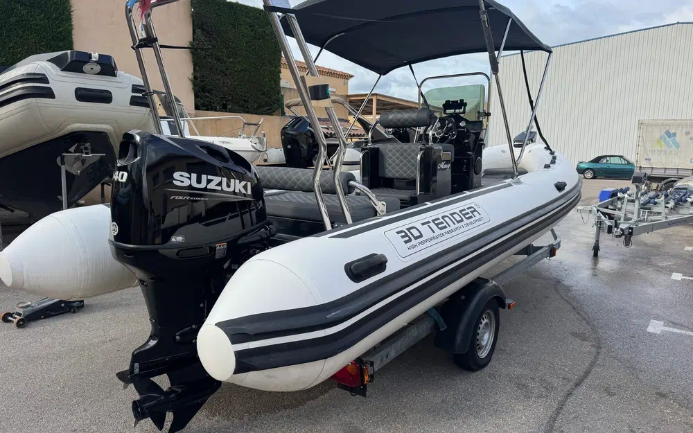 slider 1 3D Tender Lux 635 Hypalon