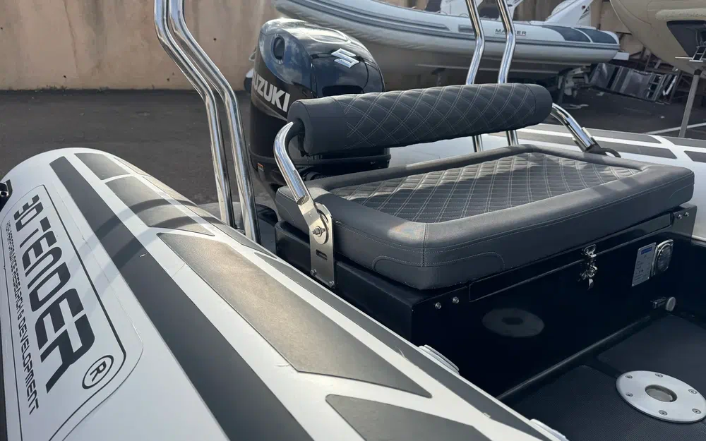 slider 4 3D Tender Lux 635 Hypalon