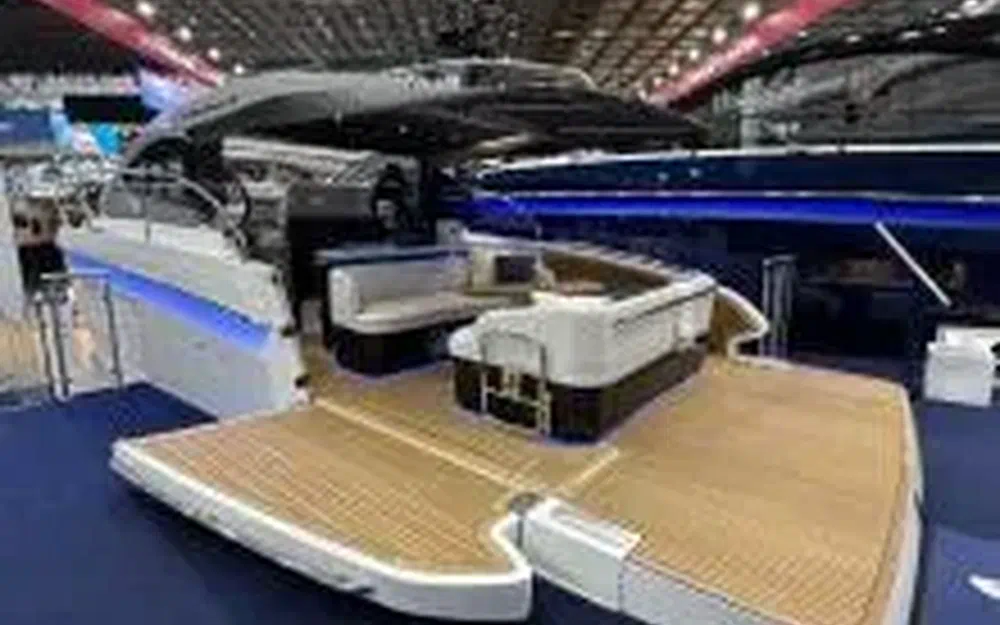 slider 0 Beneteau Gran Turismo 40