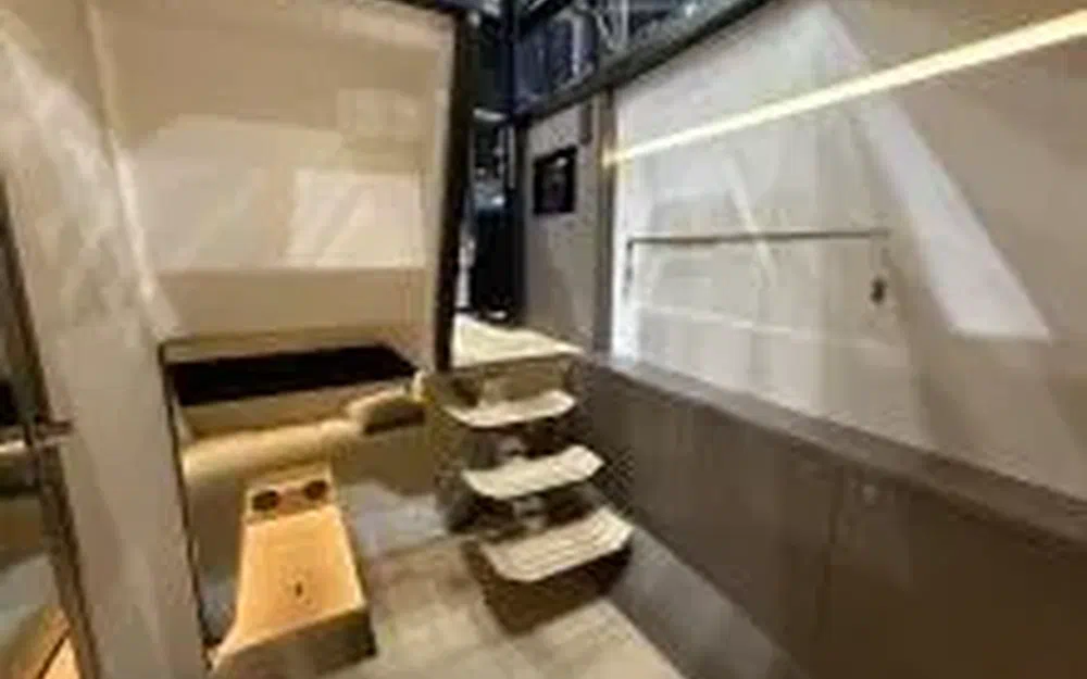 slider 14 Beneteau Gran Turismo 40