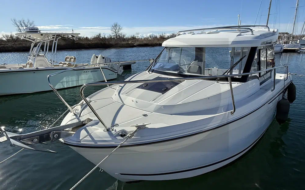 slider 2 Jeanneau Merry Fisher 695