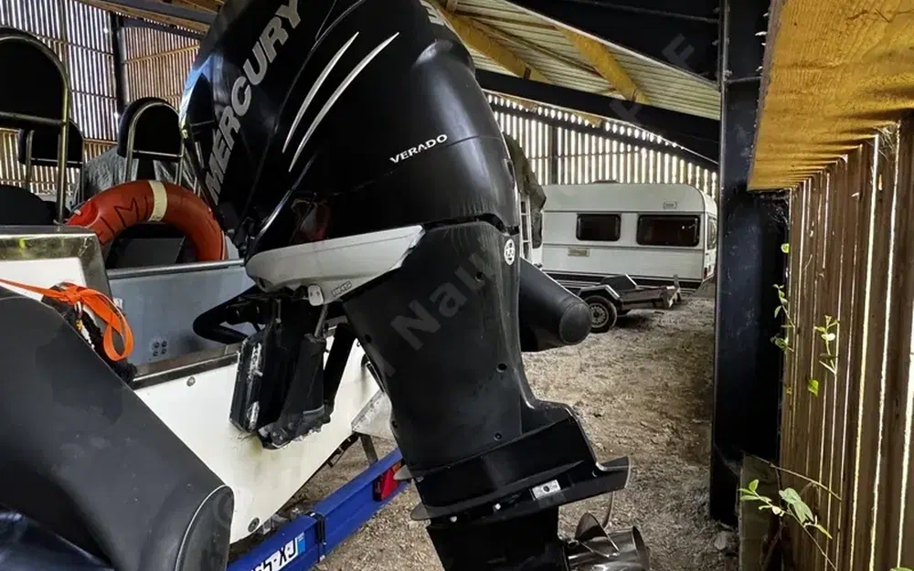 slider 7 Valiant 750 Patrol