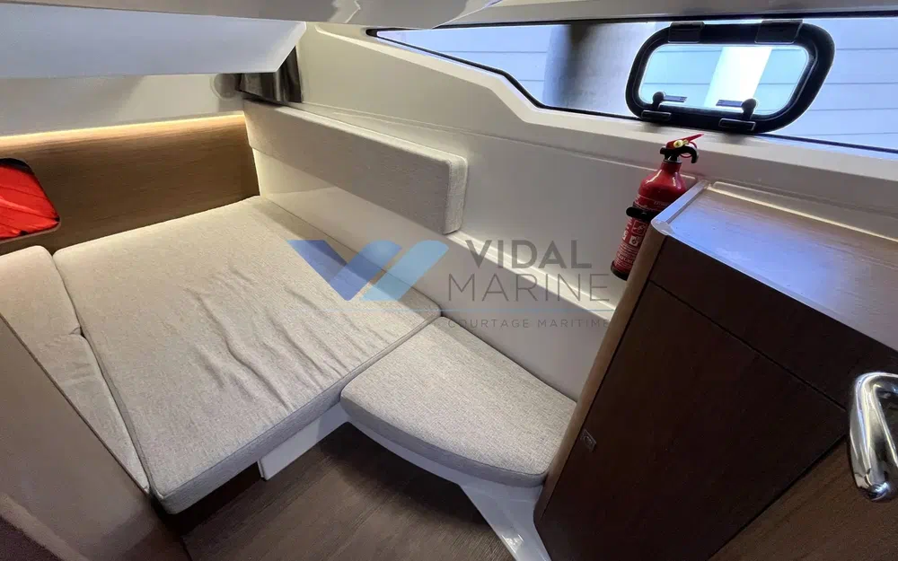 slider 9 Jeanneau Merry Fisher 895