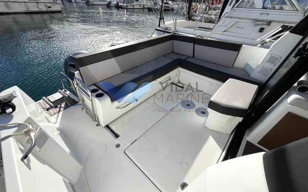 slider 2 Jeanneau Merry Fisher 895