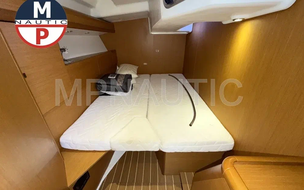 slider 17 Jeanneau Sun Odyssey 45 DS