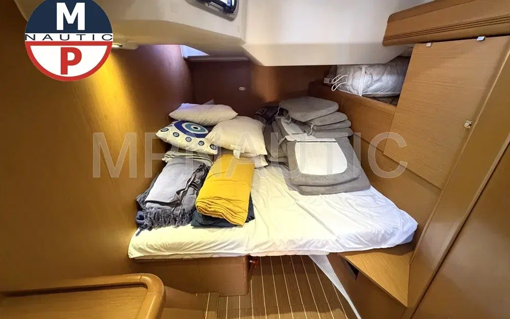 slider 18 Jeanneau Sun Odyssey 45 DS