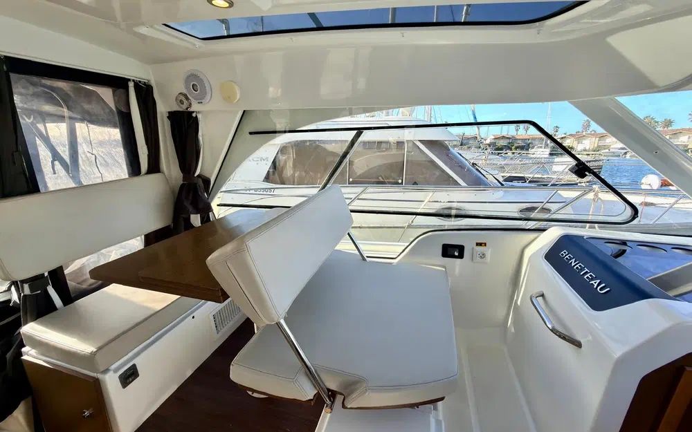 slider 17 Beneteau Antares 9 OB