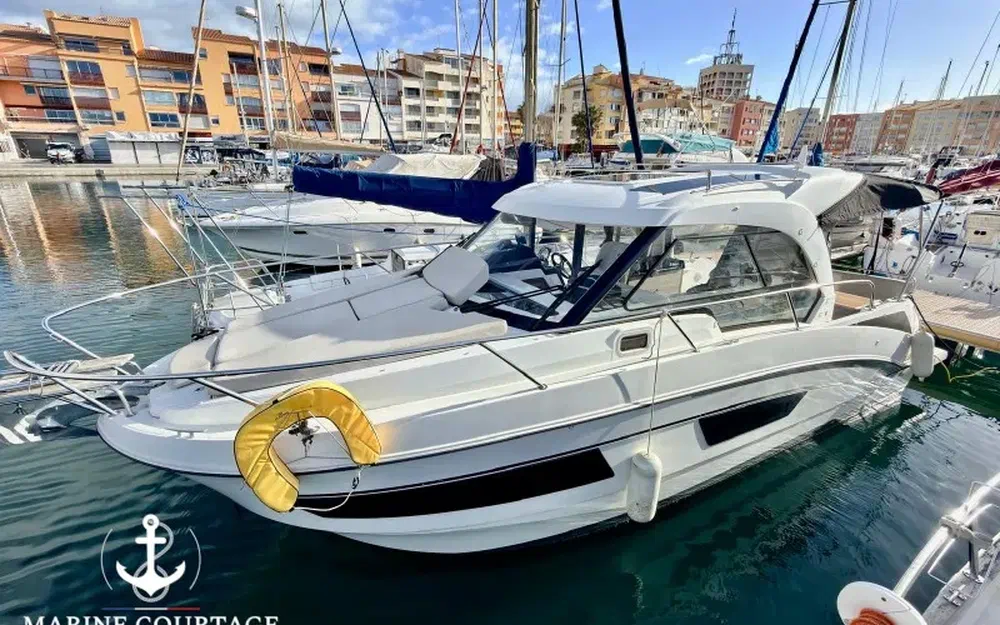 slider 0 Beneteau Antares 9 OB